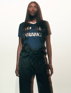 1167647136_VogueFranceNovember2021119.thumb.jpg.26008e849a548f2d30788d5e5b49b20f.jpg