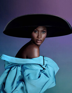 1347455722_VogueFranceNovember2021101.thumb.jpg.ae742ca4480368da46e32dfd65b3fec5.jpg