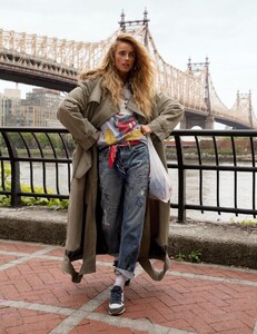 1470417913_VogueParisSeptember201922.thumb.jpg.f3b30aea6d8014b1c9a76c43f7e8f026.jpg