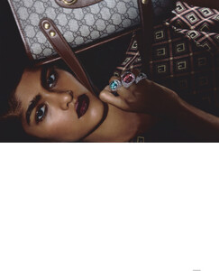 1518285693_2020-09-01VogueParis-223.thumb.jpg.b44d38a49557d4c0ca67aac846a63838.jpg