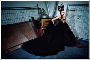 1610176810_Couture2011(6).thumb.jpg.6df64bdd1f8266488bc2e03e82071da9.jpg