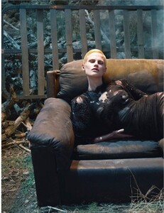 1708706613_vogue-paris-2013-septembre(dragged)59.thumb.jpg.36c3eb0b1bcda76a1405e13ac1497d5c.jpg