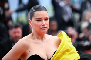 1890273108_IndianaJonesAndTheDialOfDestinyRedCarpet-The76thAnnualCannesFilmFestival127.png