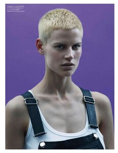 1990386605_vogue-paris-2013-septembre(dragged)38.thumb.jpg.4dd158edf49a3bbb5dcbaeac37e4d86b.jpg