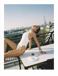 2019-05-01_Vogue_Mexico-208.thumb.jpg.20fab4bccbdd7c0c354992accebdfd0a.jpg