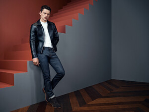 349508310_riverislandad014.thumb.jpg.190f1516de6645507f357308402a018b.jpg