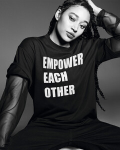 355526069_calvin-klein-let-it-out-6-283366b6-6c17-4d26-8553-ebb8495a91cf.jpg