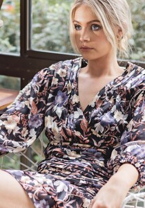 3OS-ANOTHERREALMDRESS-CAMPAIGN2_1_1800x1800.jpg