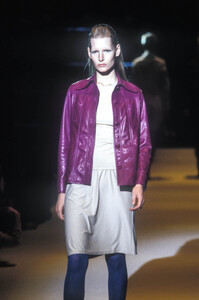 412394885_VersusbyDonatella1996WomenRTW41.thumb.jpg.dde33c5fae74cc461938947b65dfe860.jpg