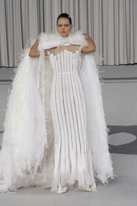 515420485_Chanel2007HauteCouture187.thumb.jpg.bceaa37a41e14822f40158c5dca9e49c.jpg