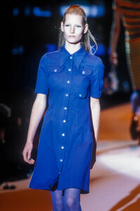 544536867_VersusbyDonatella1996WomenRTW80.thumb.jpg.066038badac415946ffe1c6c3faf4503.jpg