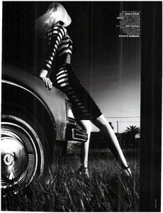 584299046_Marieclaire_Italia_Micro_Mondo_Ottobre_2011-1(dragged)69.thumb.jpg.e29651f1a9582e822c1ae3543b040f4d.jpg