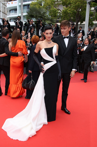 587100316_MonsterRedCarpet-The76thAnnualCannesFilmFestival26.png