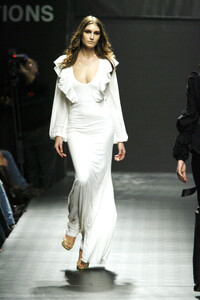 714890529_VassiliosKostetsos2006WomenRTW156.thumb.jpg.aabfb6c36c567d15b448ef13f8f69a8e.jpg