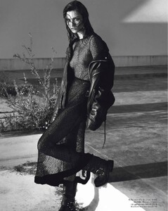 829983941_vogue-paris-2013-septembre(dragged)83.thumb.jpg.42765422ef41b4c9210ce209f7168e8e.jpg