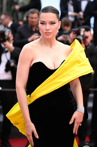 883042077_IndianaJonesAndTheDialOfDestinyRedCarpet-The76thAnnualCannesFilmFestival130.png