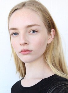 93861480_oliviahamilton(2).thumb.jpg.918435f5f5e630a01aacbfb78b1ebbb0.jpg