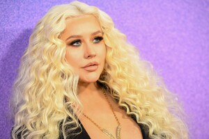 Christina_Aguilera_-_Billboard_Women_In_Music_-_Xtina_Daily_0014.jpg
