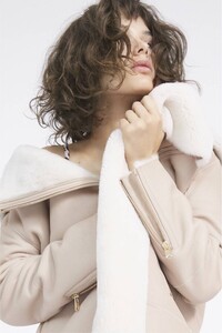 Club-Monaco-Winter-2017-Campaign07.jpg