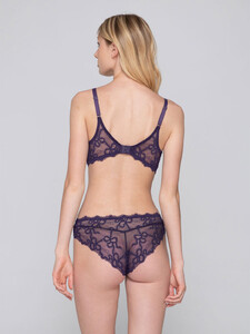 Daisy-15242-wireless-triangle-25242-brief-purple-back-937x1249.jpg