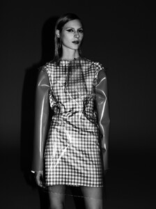 Document-Journal-FW15-Prada-Julia-Nobis-by-Willy-Vanderperre-06.thumb.jpg.cce55212f6d9e119d68955238e73a021.jpg
