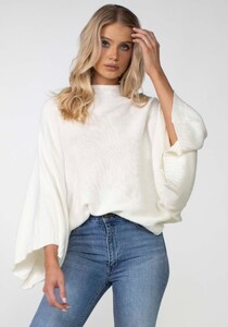 GLACIERPONCHOKNITINWINTERWHITEBYTHREEOFSOMETHINGAUSTRALIA5_1800x1800.jpg