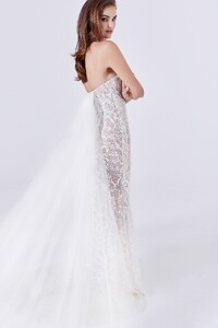 NF-FW20-Bridal-Look16-3.jpeg