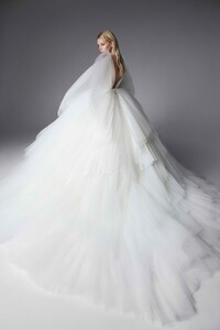 NF-SS20-Bridal-Look2-4.jpeg