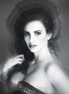 Penelope_Cruz_Wmag_03.thumb.jpeg.5abeb1ce75859620f96c0bddd0e70a4e.jpeg