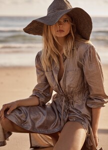 SUNSOAKED-Luccicante-Tassel-Resort-Dress-CAMPAIGN.jpg
