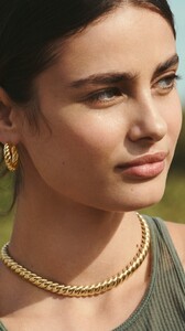 Taylor-Hill-David-Yurman-Ambassa.jpg