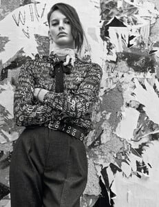 VogueSeptem2015_ebook3000-1668.thumb.jpg.6c3b2e72020dda2f888815e1c325cabc.jpg