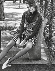 VogueSeptem2015_ebook3000-1671.thumb.jpg.f91167154ca97867989490bc82963b93.jpg