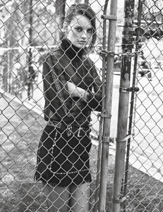 VogueSeptem2015_ebook3000-1675.thumb.jpg.323d1f0f2a9eeed0ce5ca70c9cd5dbf7.jpg