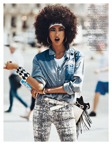 Vogue_France_2012-08-119.thumb.jpg.e0d38bae1aede7ae43429d4e429c0f4c.jpg