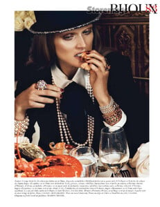 Vogue_France_2012-08-83.thumb.jpg.02751d2948db3379aca4f4b4f51ce34c.jpg