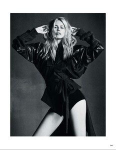 Vogue_Japan_-_September_2014-231.thumb.jpg.22704a0c944453895846257a16029ecd.jpg