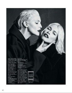 Vogue_Japan_-_September_2014-250.thumb.jpg.f005988afa3c95214fa64a3e9115c58f.jpg