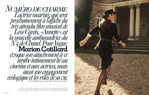 Vogue_Paris_-_APRIL_2020_-_avril_2020_-_nro_1006_France_French_pdf_online-158.thumb.jpg.37605c6028e5e72493040bdbee013b19.jpg