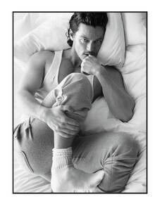 W_Magazine_2014-03-21.thumb.jpg.ee953b8b8e3a16684182effcbd8a6641.jpg