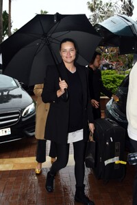 adriana-lima-arrives-at-majestic-hotel-in-cannes-05-20-2023-3.jpg