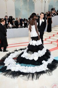 adut-akech-at-2023-met-gala-celebrating-karl-lagerfeld-a-line-of-beauty-in-new-york-05-01-2023-4.jpg