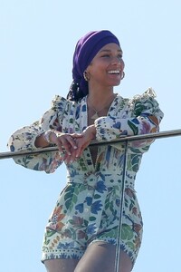 alicia-keys-wearing-a-colored-flower-print-romper-and-a-purple-headband-rio-05-03-2023-1.jpg