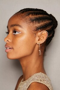 backstage-defile-christian-dior-printemps-ete-2022-paris-coulisses-68.thumb.jpg.1d93758ed8c1504f386562d7137afe9c.jpg