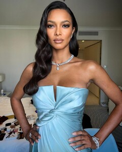 cgonzalezbeauty_348726192_784303823367135_1518570138115814189_n.jpg