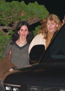 courteney-cox-and-laura-dern-leaves-nobu-in-malibu-03-27-2023-2.jpg