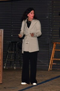 courteney-coxout-for-dinner-with-friends-at-nobu-in-malibu-05-05-2023-1.jpg