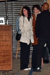 courteney-coxout-for-dinner-with-friends-at-nobu-in-malibu-05-05-2023-2.jpg