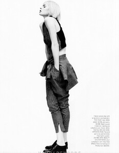 fashion_scans_remastered-elise_crombez-harpers_bazaar_usa-june_july_2012-scanned_by_vampirehorde-hq-4.thumb.jpg.e63e4b7ffb8b60423bad8cd6c9d1562b.jpg