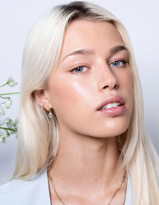fleur-earrings-22k-gold-plated-with-aquamarine-zoezme318ag-0845938001682643712.jpg